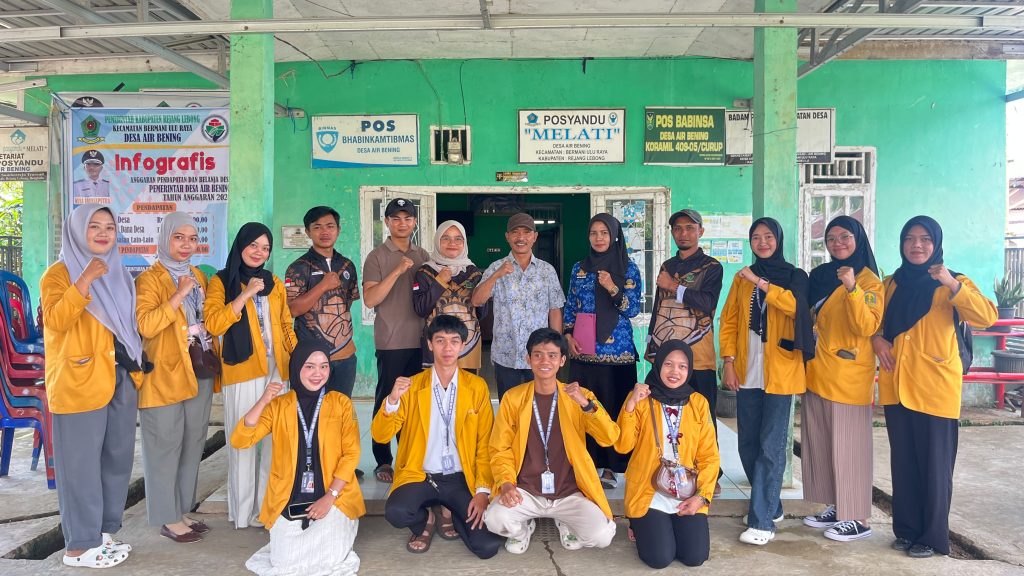 Dosen Pembimbing Lapangan Antar Mahasiswa KKN ke Lokasi Pengabdian whatsapp image 2026 07 17 at 13.12.17