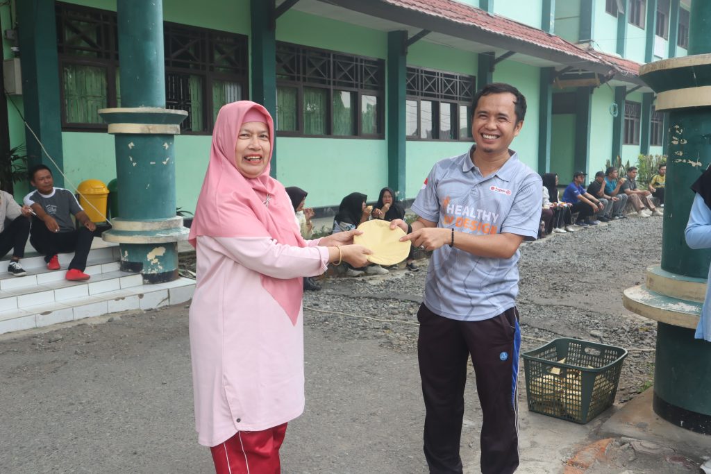 LPPM Menjadi Penanggung Jawab Senam Rutin Jumat Sehat di IAIN Curup img 6725 (1)